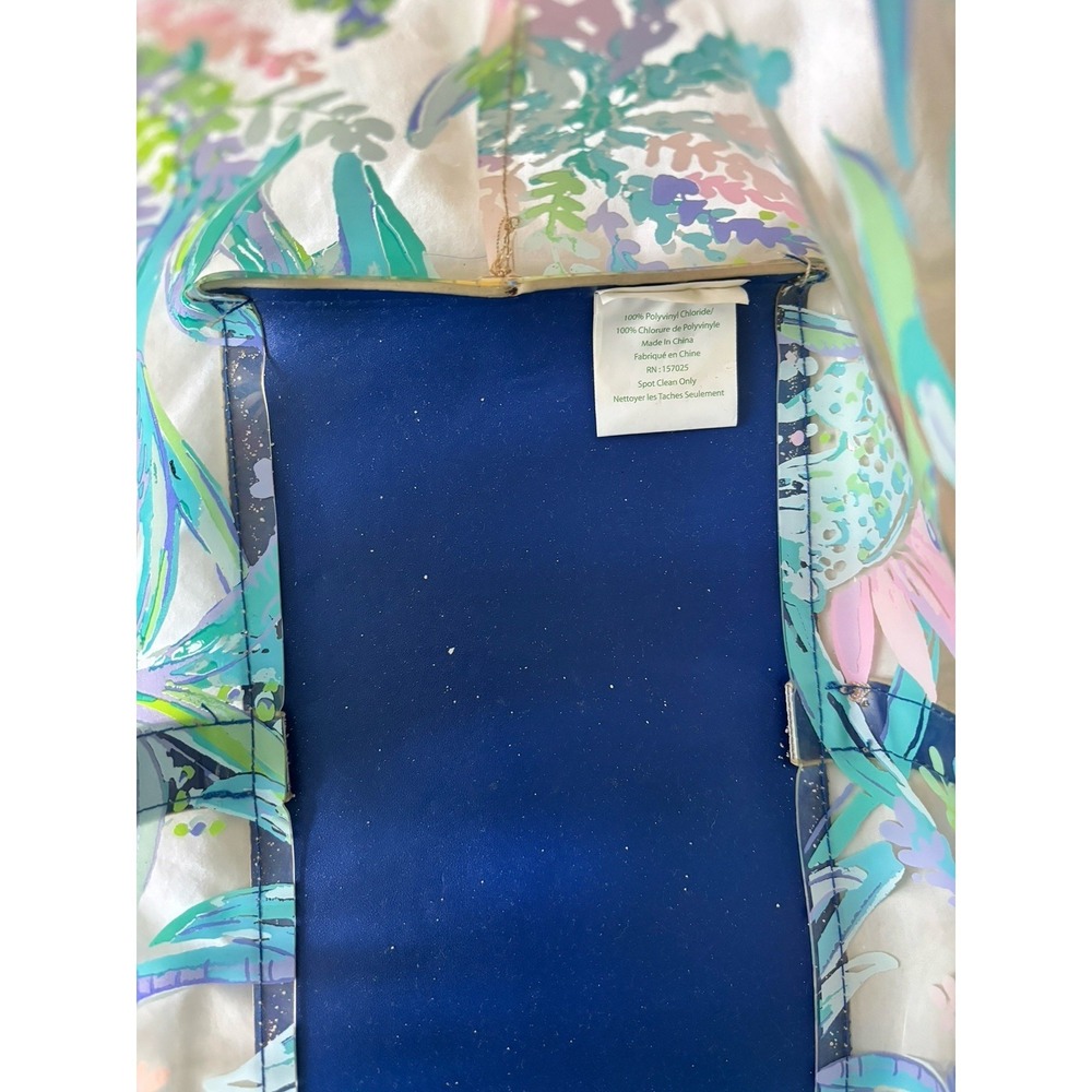 Lilly Pulitzer Breezy Tote Bag Clear Colorful Tropical Print Pink Blue Beach PVC - Picture 4 of 5